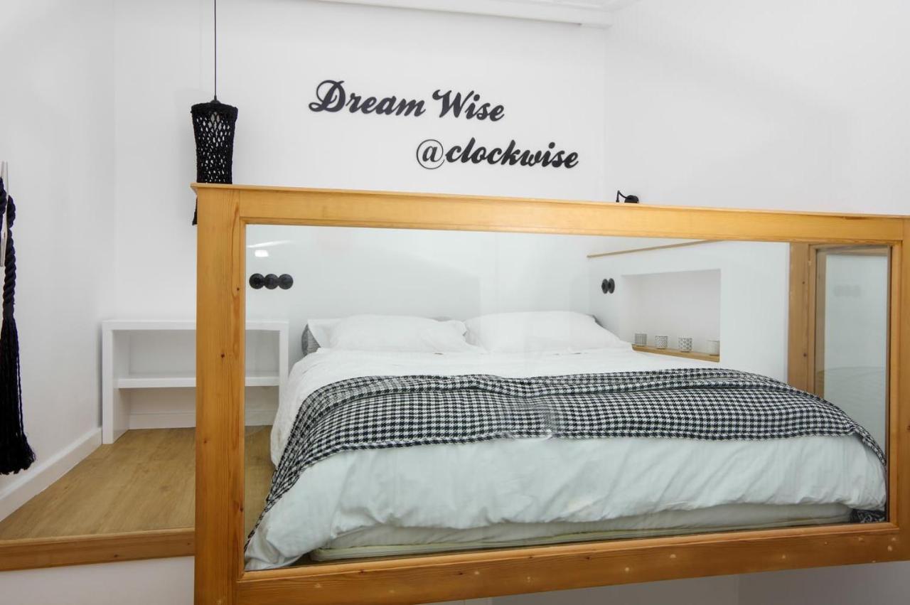 Clock Wise Syros Apartment